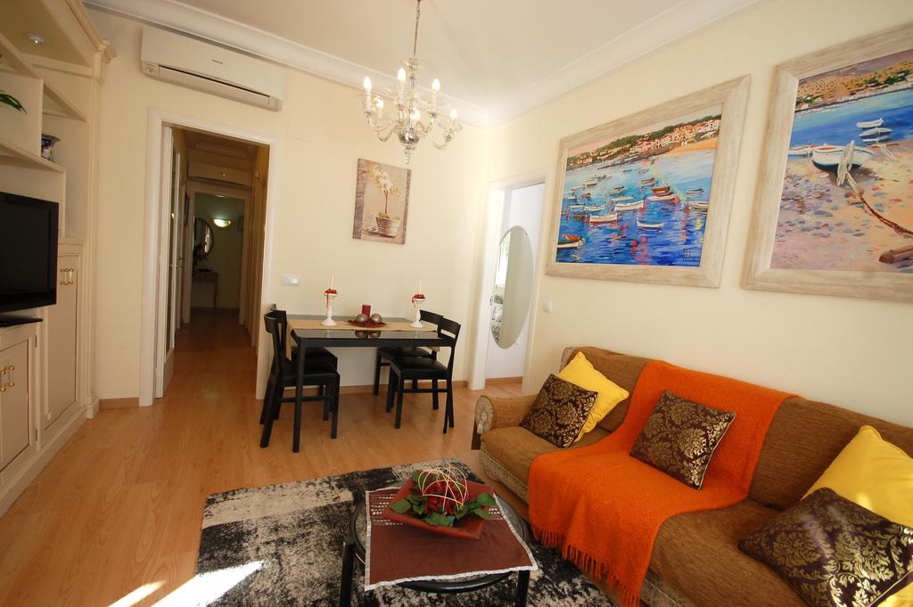 Lets Holidays Centric Apartment In Barcelone Chambre photo